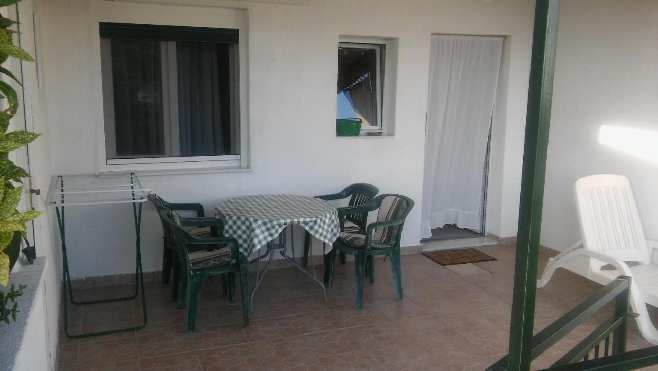Veldic Apartments Tisno Exterior foto